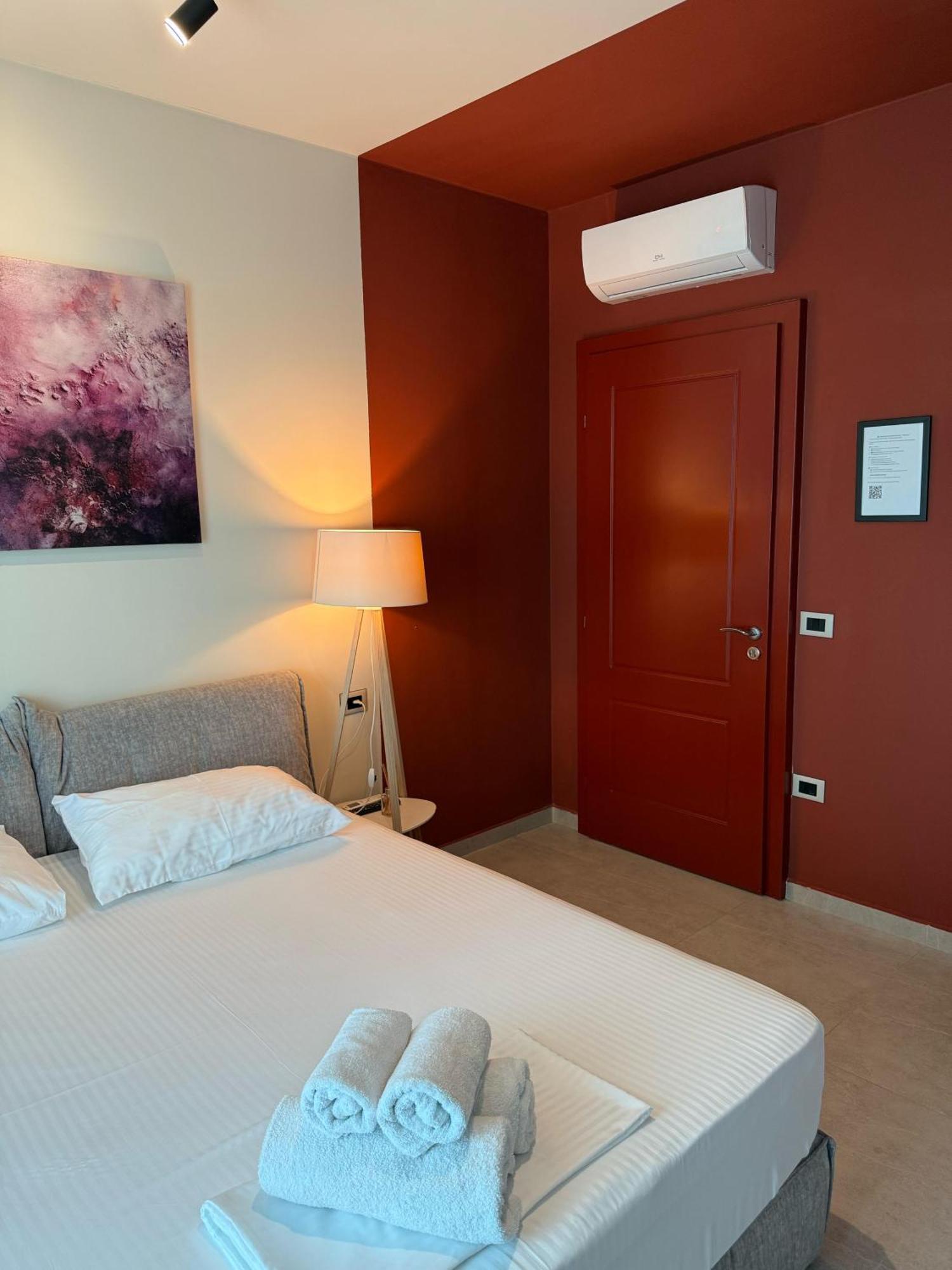 Stay-Five Rooms & Apartments Шкодер Екстер'єр фото
