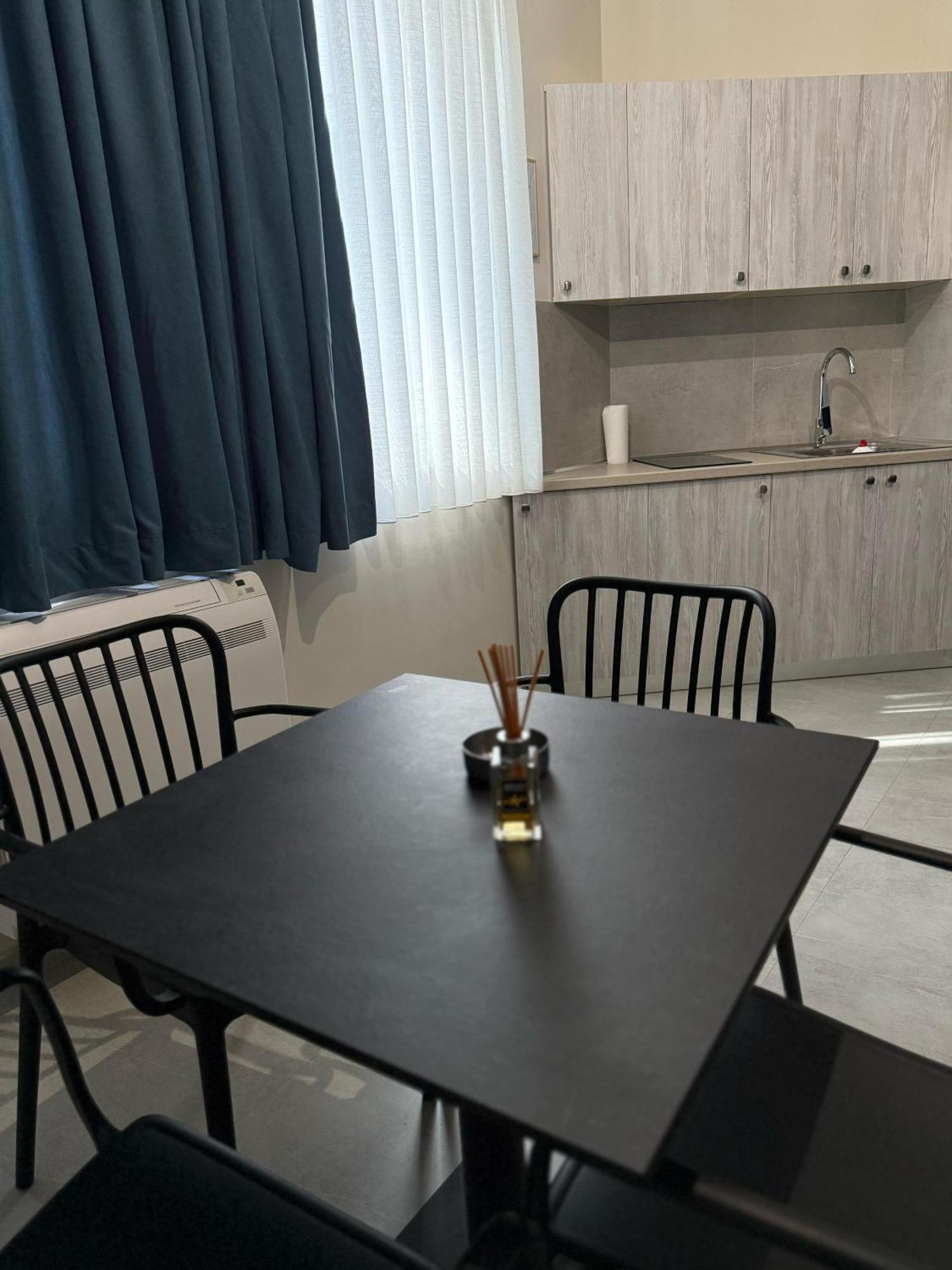 Stay-Five Rooms & Apartments Шкодер Екстер'єр фото