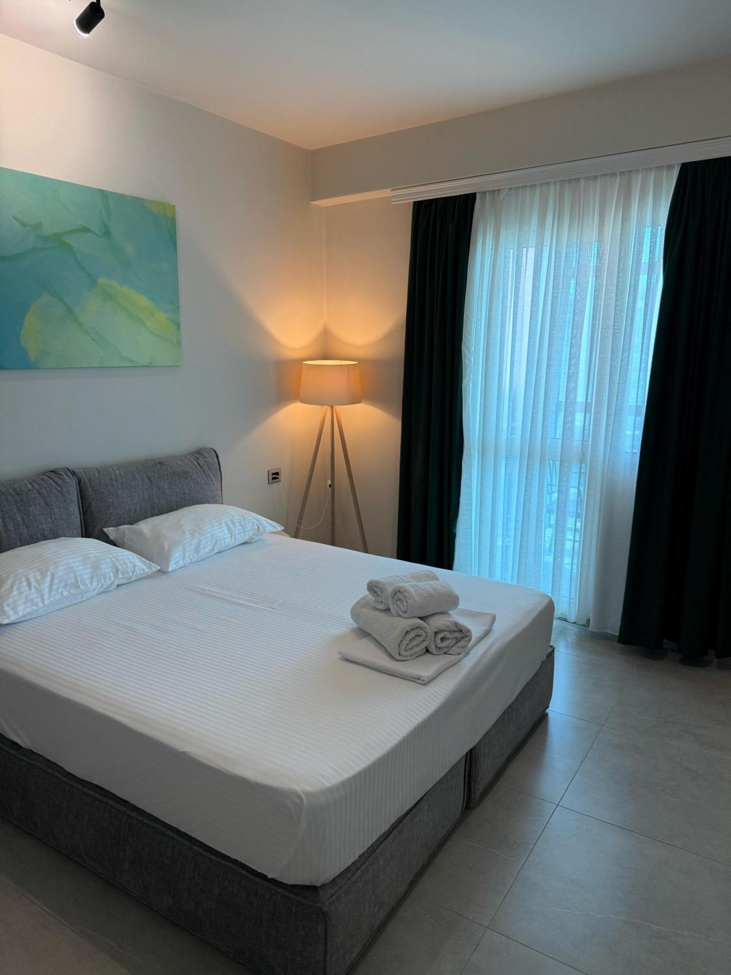 Stay-Five Rooms & Apartments Шкодер Екстер'єр фото